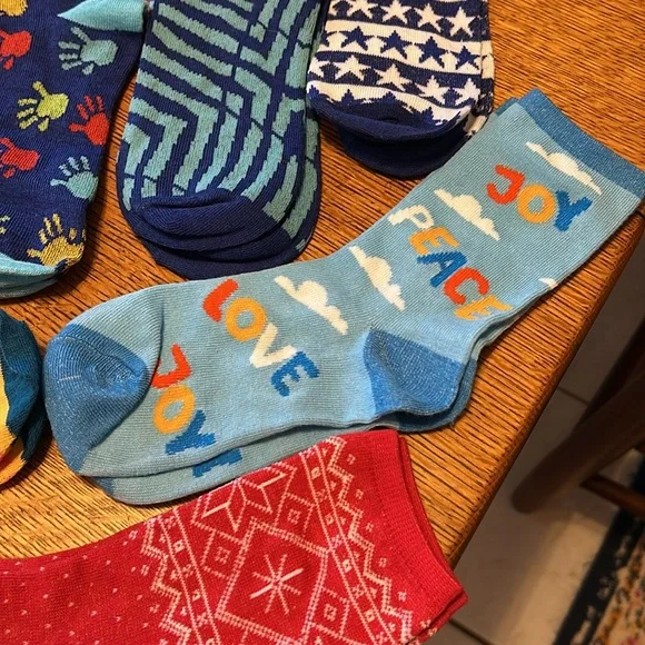 Children’s Lot of 9 pairs of fun colorful Socks NWOT Great new condition - Picture 5 of 8